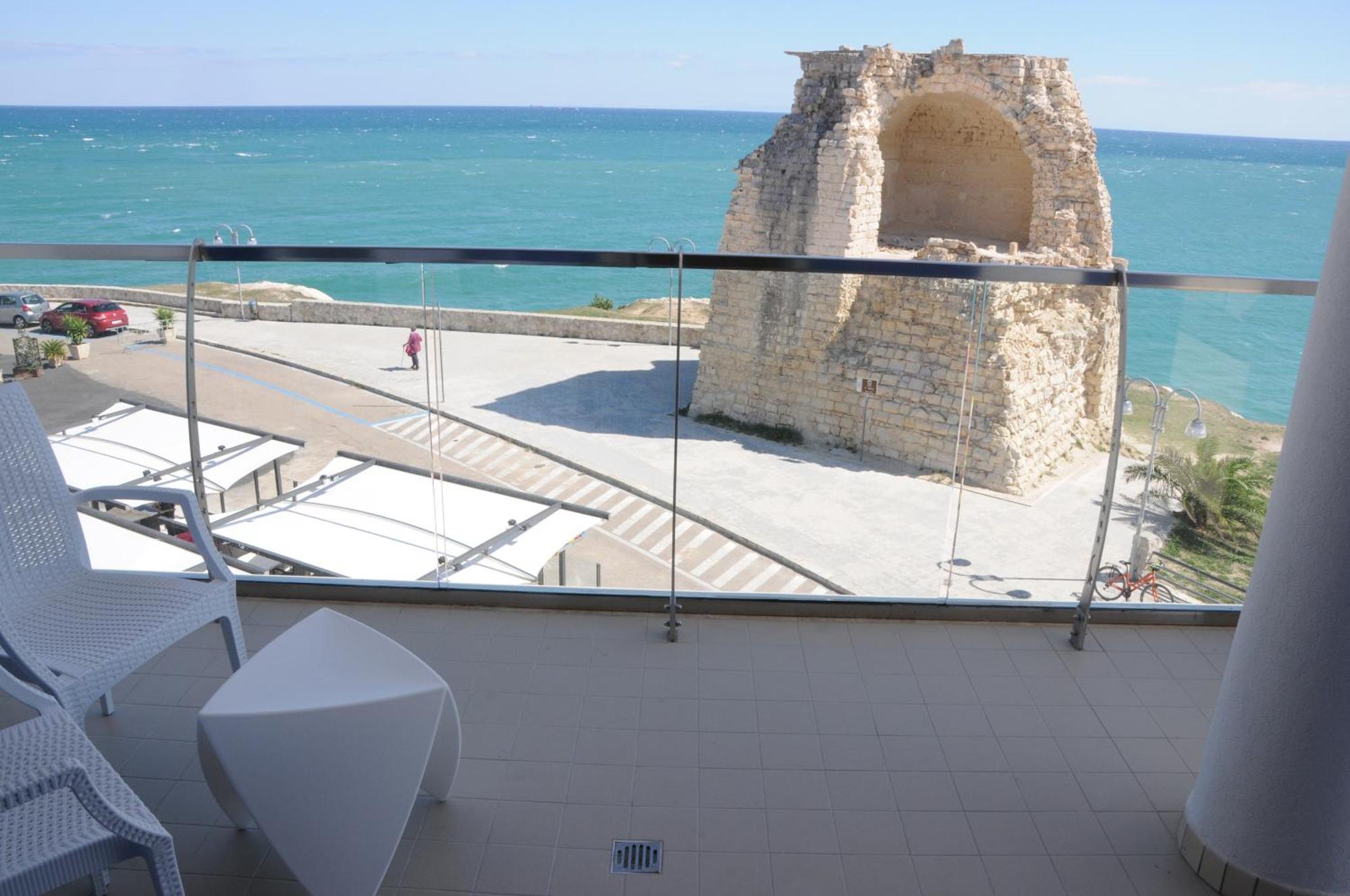 Hotel Belvedere Torre dell'Orso Kültér fotó