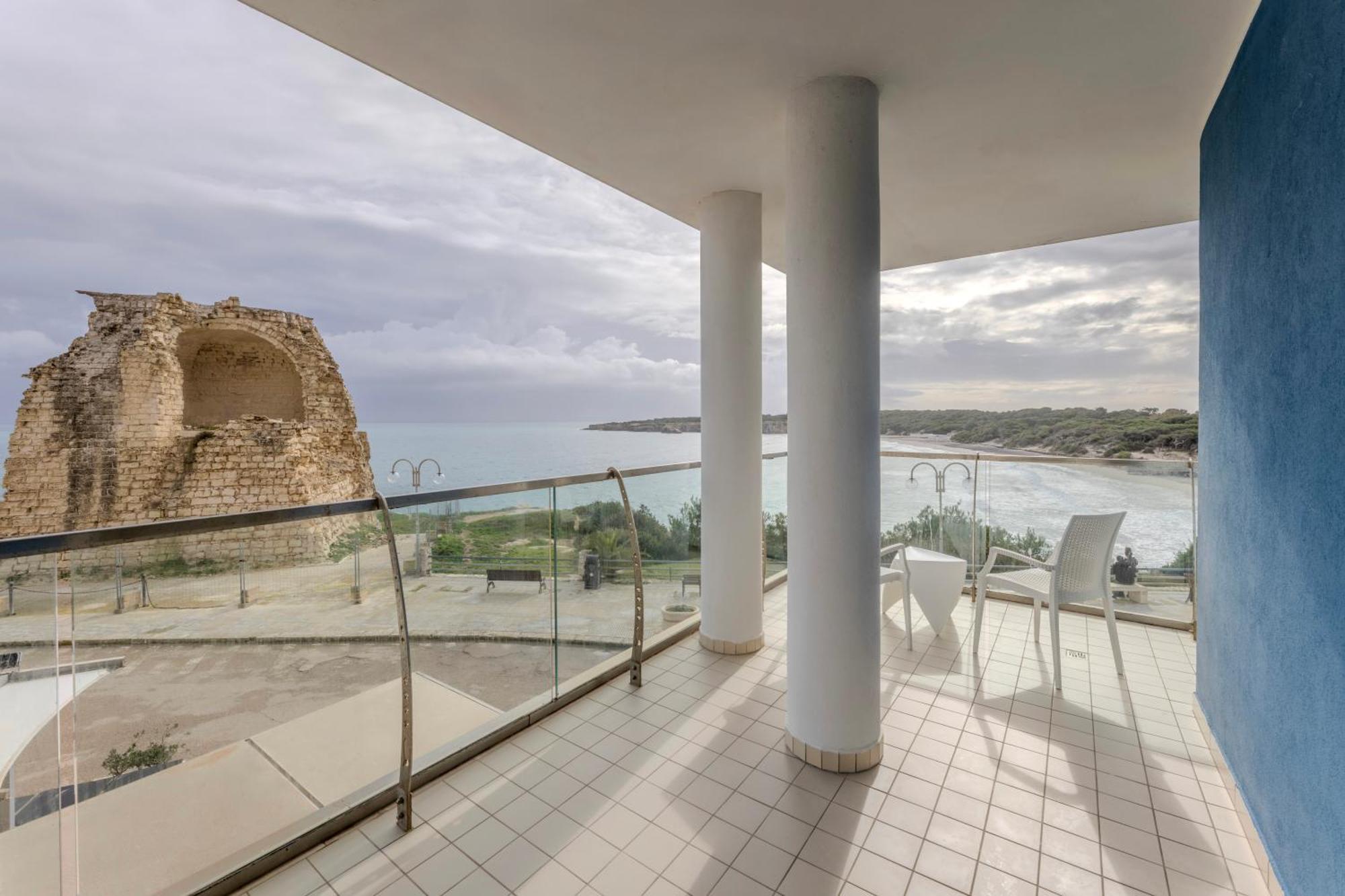 Hotel Belvedere Torre dell'Orso Kültér fotó