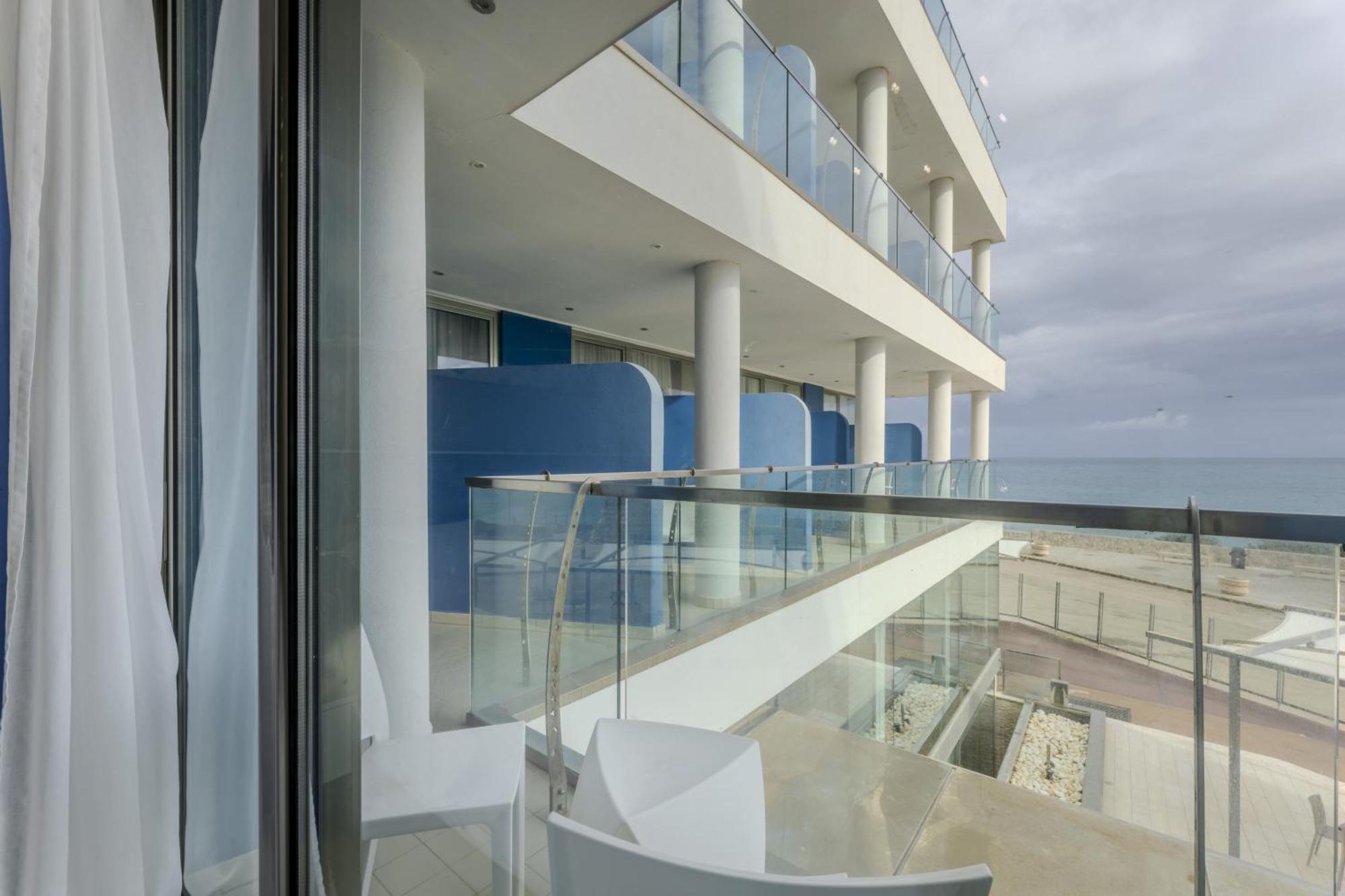 Hotel Belvedere Torre dell'Orso Kültér fotó